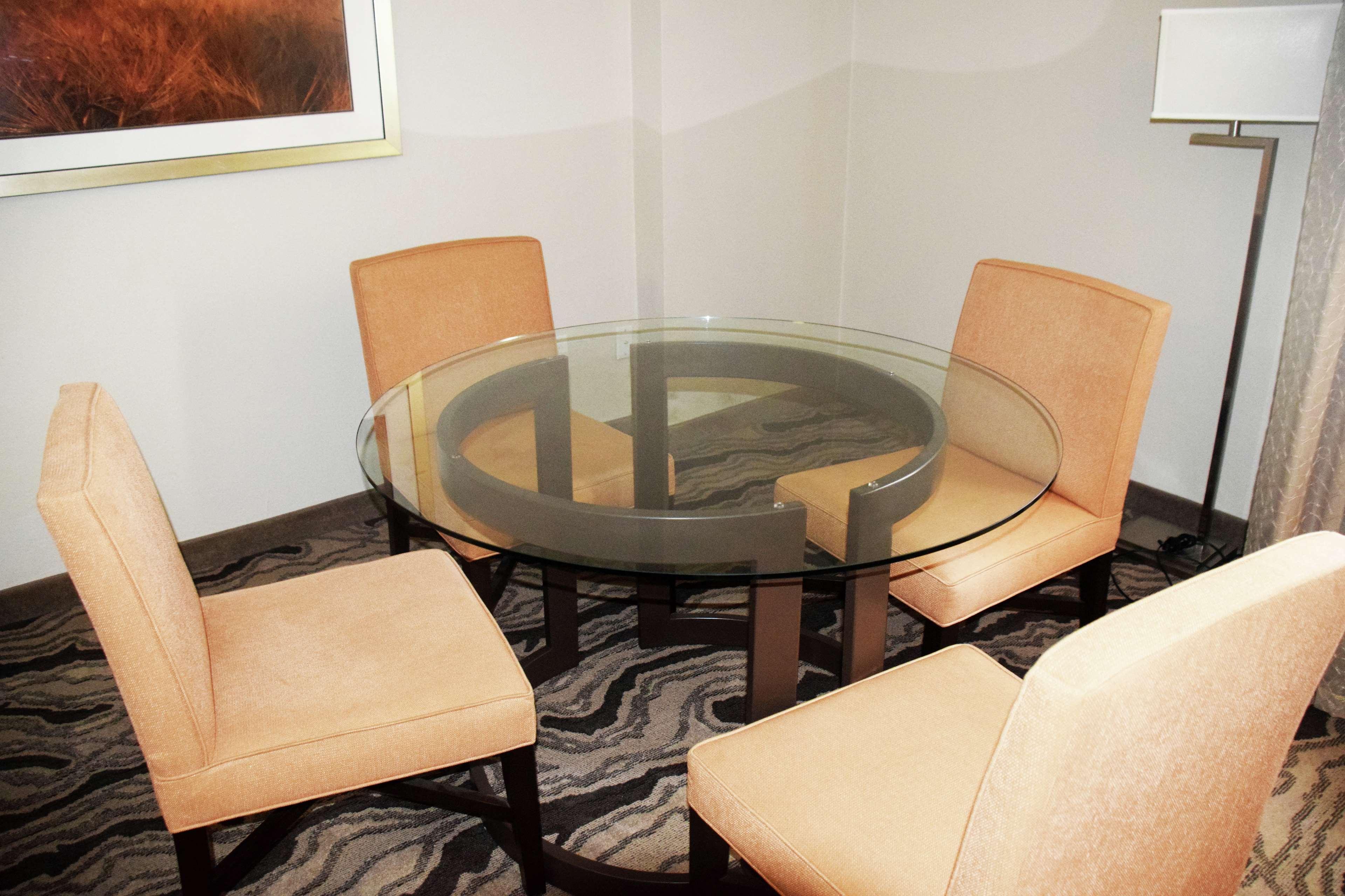 Doubletree By Hilton Montgomery Downtown Ngoại thất bức ảnh