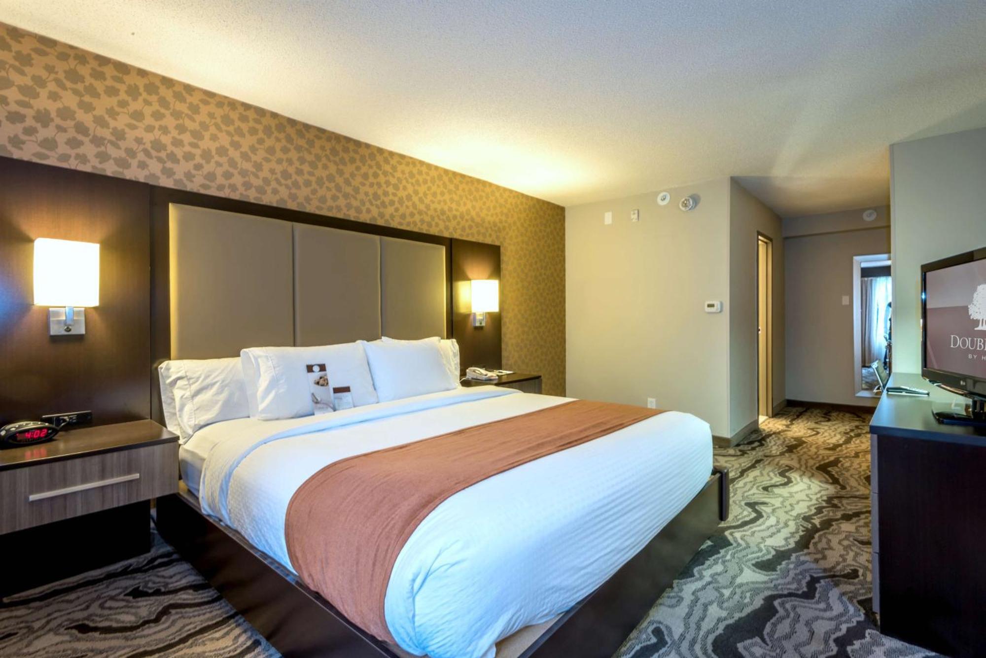 Doubletree By Hilton Montgomery Downtown Ngoại thất bức ảnh