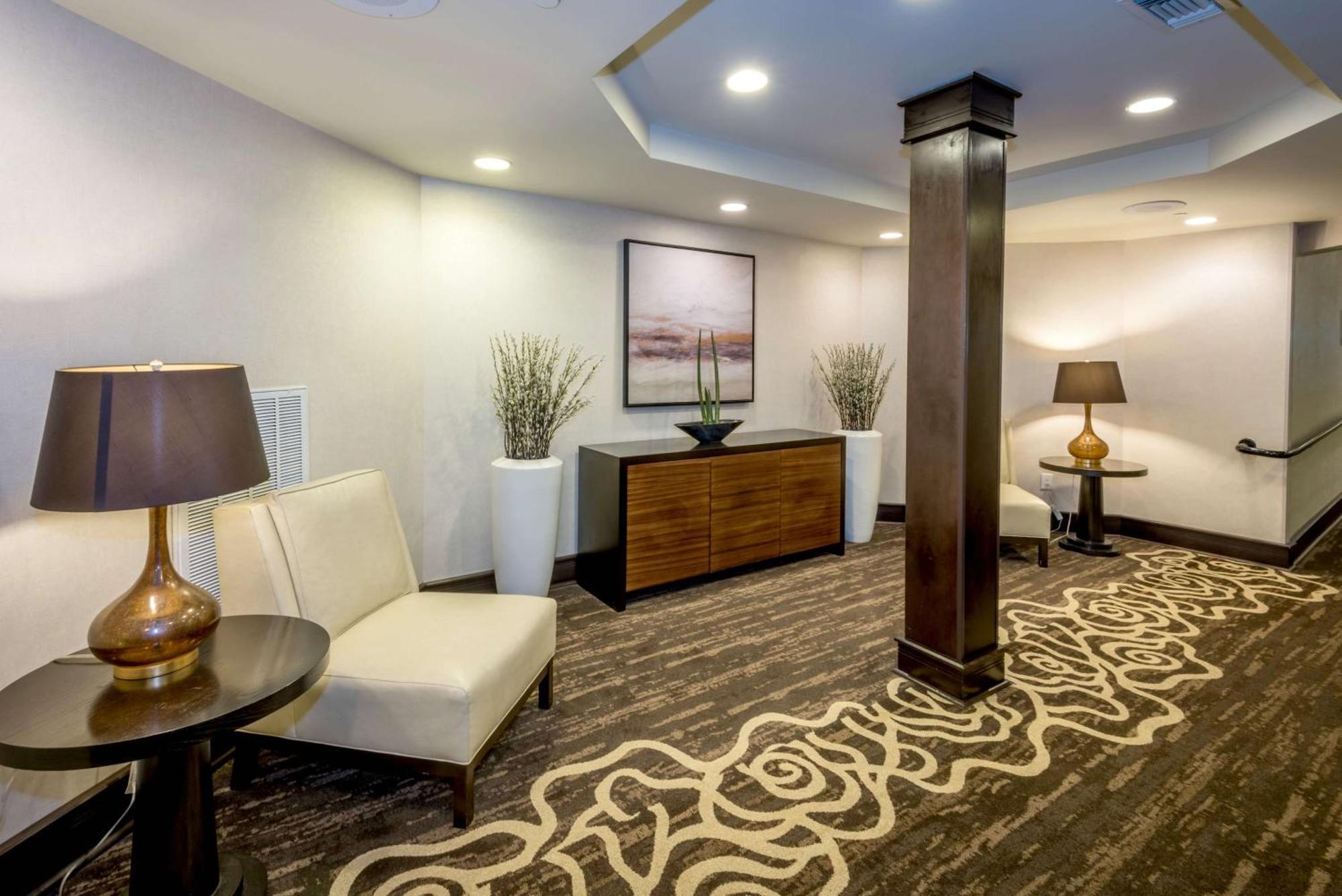 Doubletree By Hilton Montgomery Downtown Ngoại thất bức ảnh