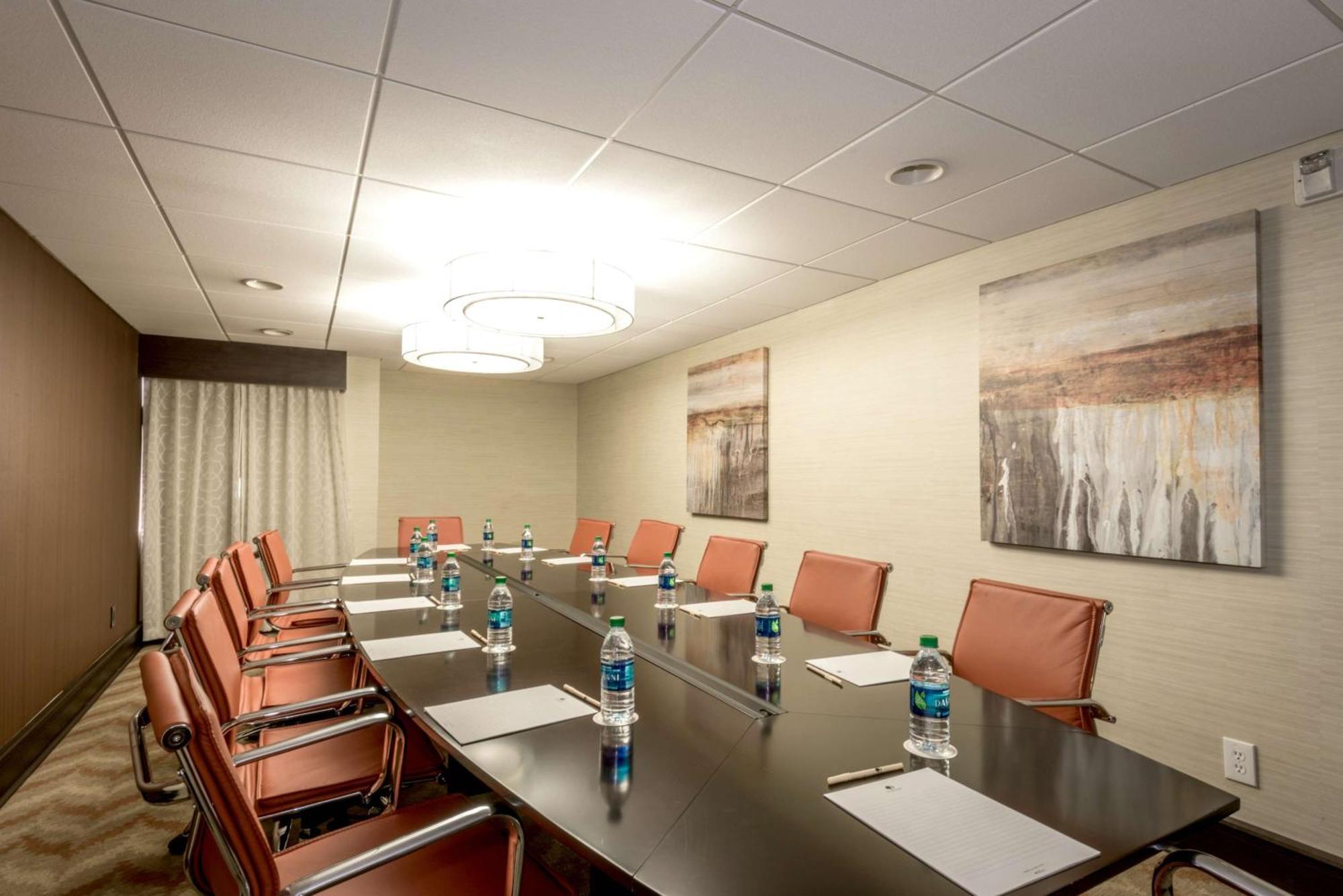 Doubletree By Hilton Montgomery Downtown Ngoại thất bức ảnh
