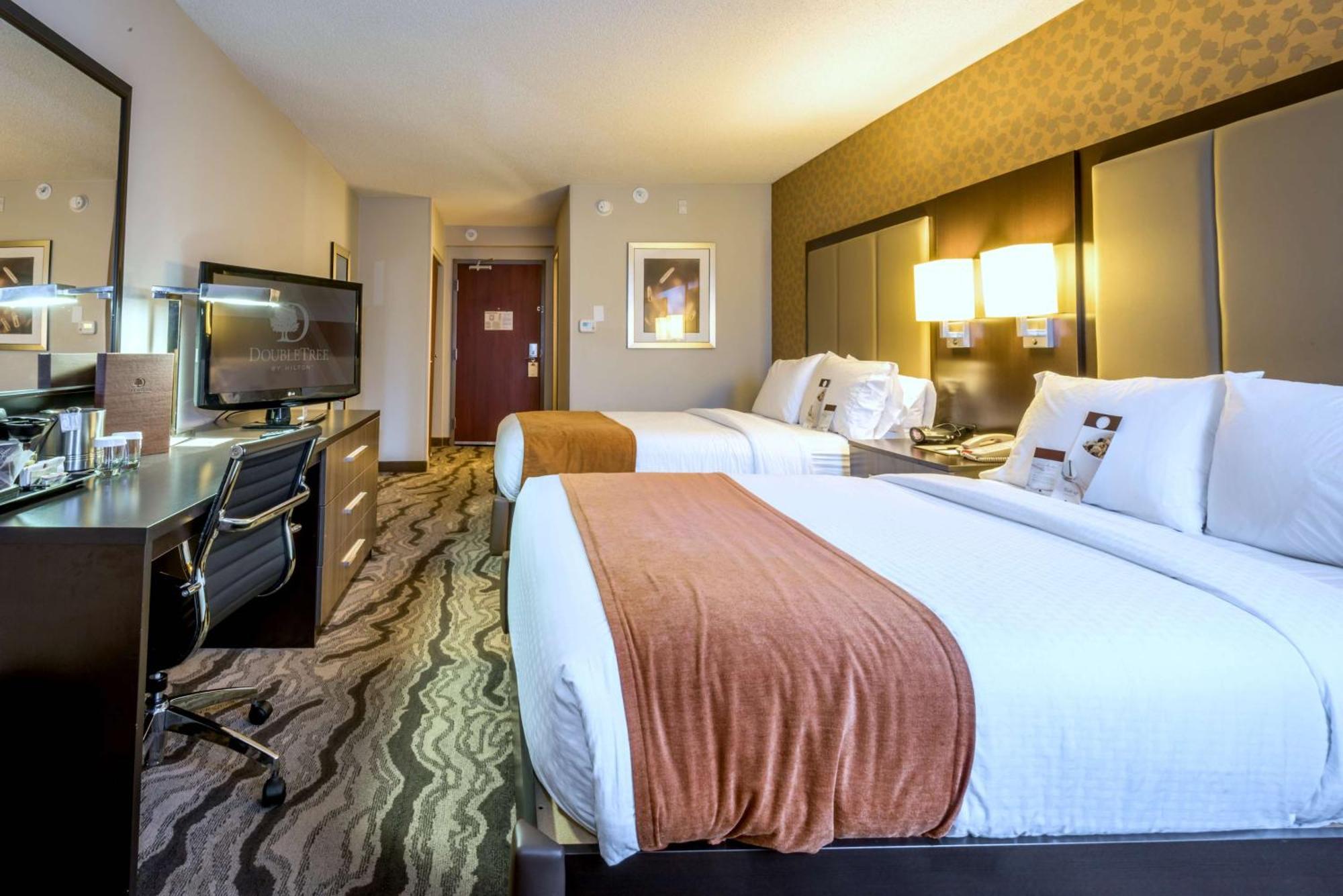 Doubletree By Hilton Montgomery Downtown Ngoại thất bức ảnh