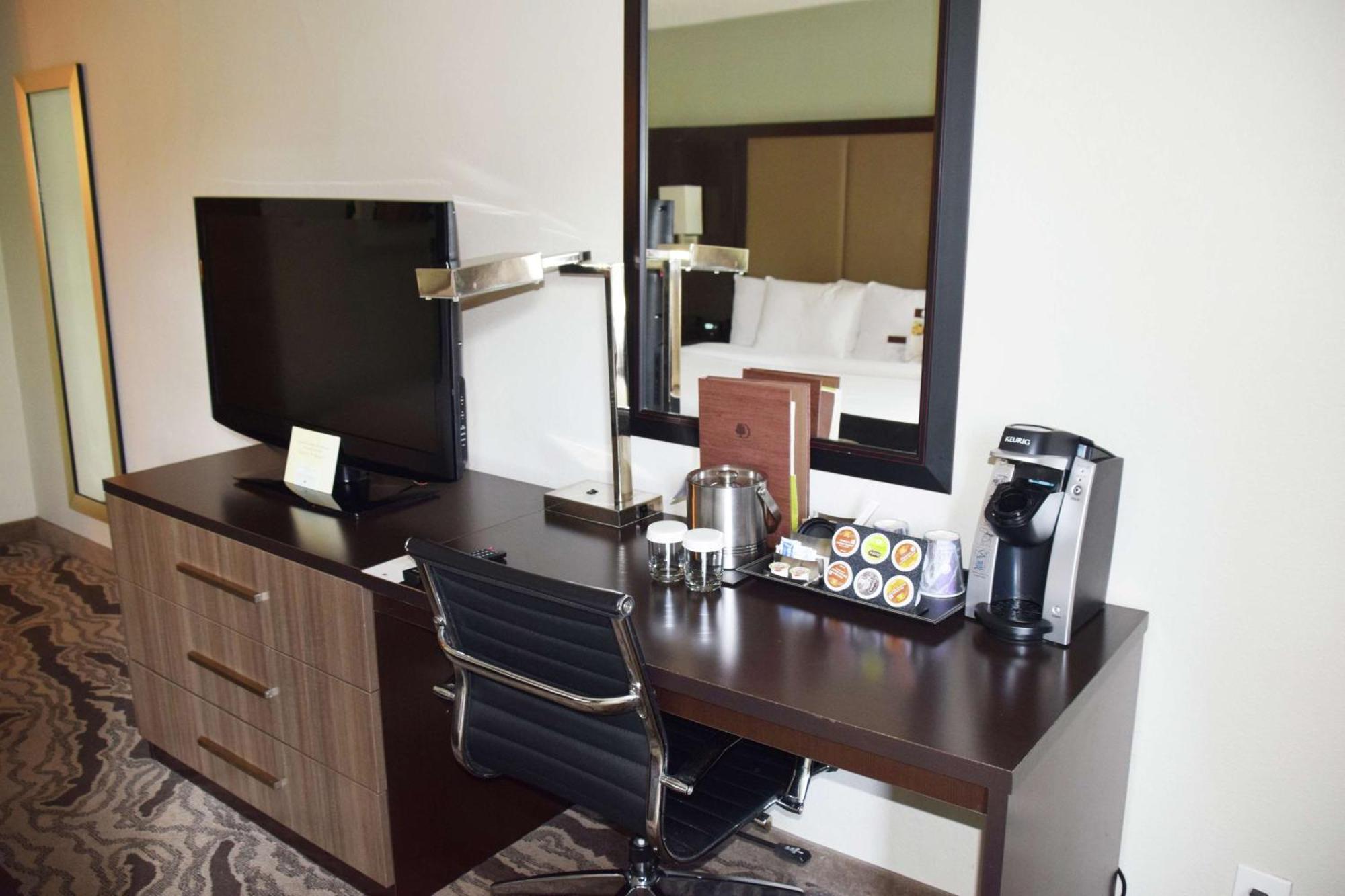 Doubletree By Hilton Montgomery Downtown Ngoại thất bức ảnh