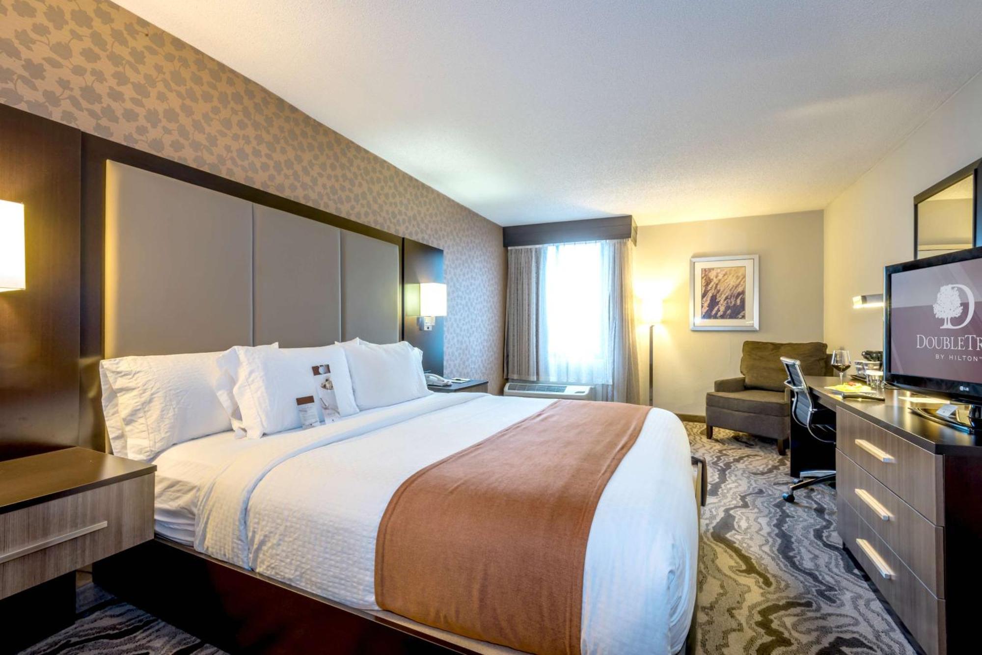 Doubletree By Hilton Montgomery Downtown Ngoại thất bức ảnh